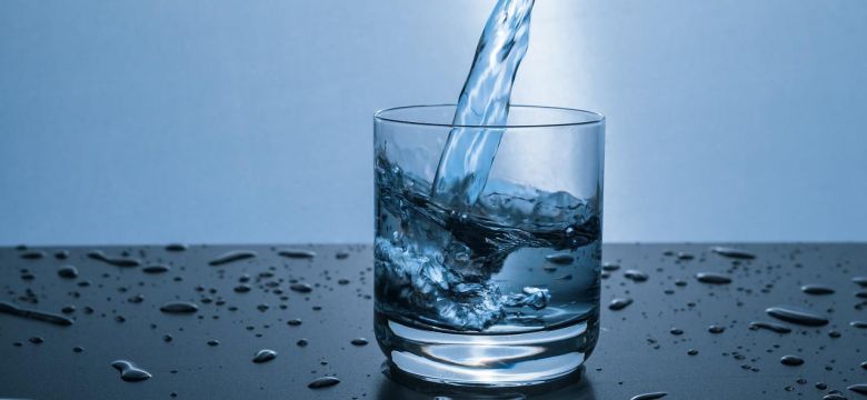 Smart device omdanner lynhurtigt saltvand til drikkevand!