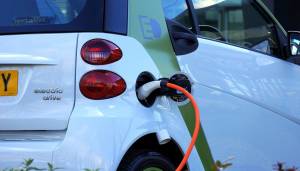 Forskere: Nyt elbil-batteri kan holde i 100 år!