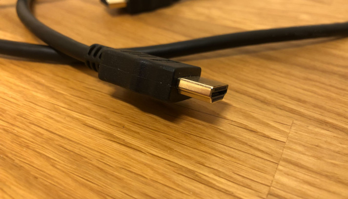 (Guide) Byg HDMI Kabel ind i Væggen - Dette skal du være opmærksom på!