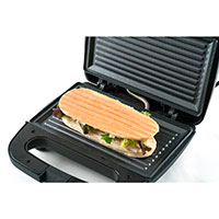 Black+Decker Sandwich Maker Grill (750W)
