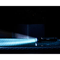 Varta Night Cutter F40 LED Lommelygte 240m (1000lm) Batt.