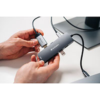 Verbatim 8-i-1 USB-C Pro Multiport Hub (USB-A/USB-C/HDMI/Kortlser)